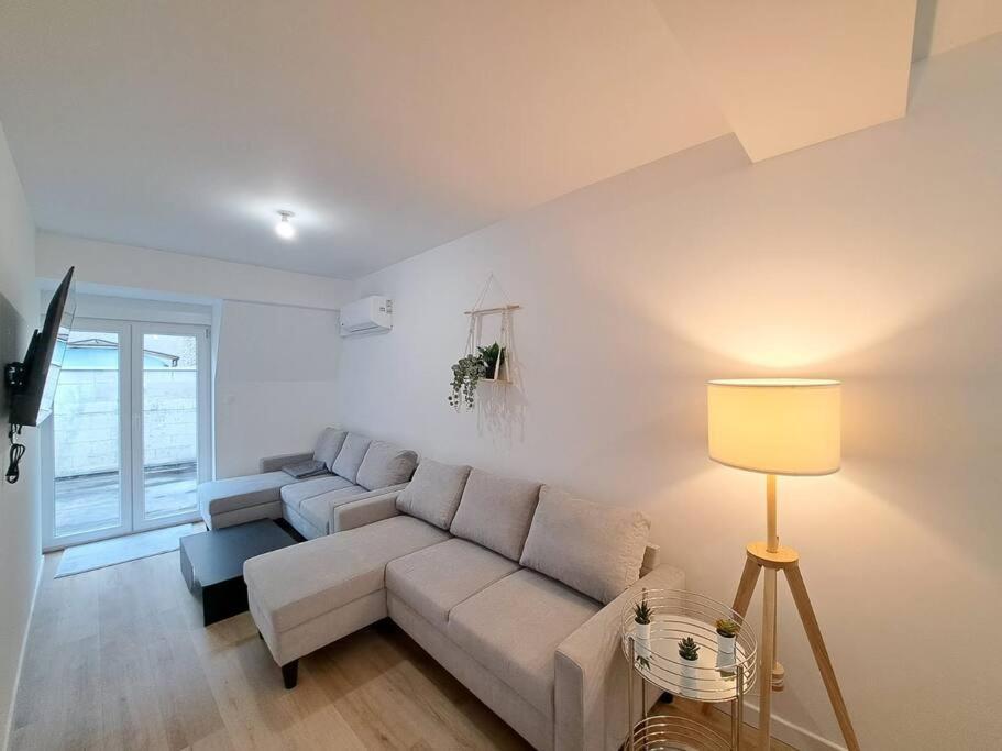 Mascate - Appartement Climatise En Hypercentre Реймс Экстерьер фото